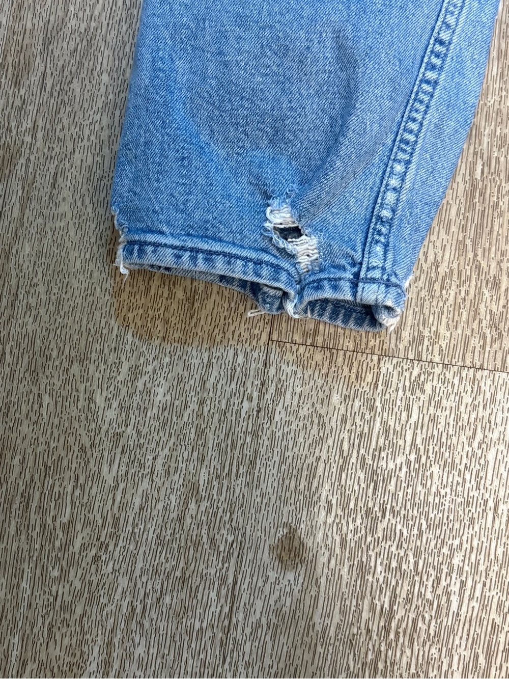 MOTHER JEANS SUPERIOR TOMCAT DISTRESSED SIZE 28 - Picture 8 of 11